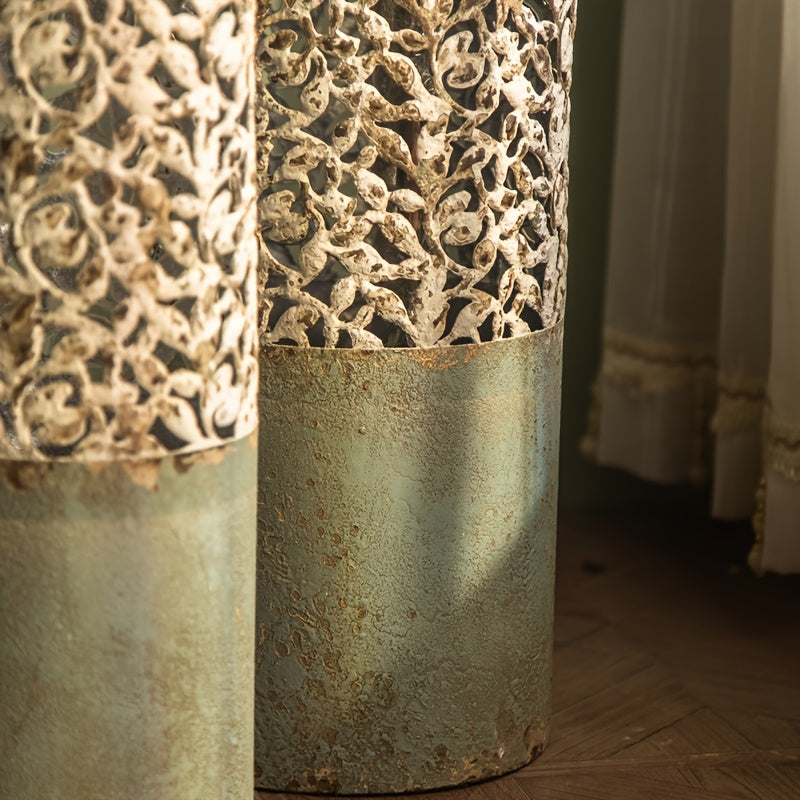 Vintage Cast Iron Floor Vase 52-67cm Pierced Floral Motif - Rustic Shabby Chic Design for Living Room - Elegant Decoration for Dried and Artificial Flowers