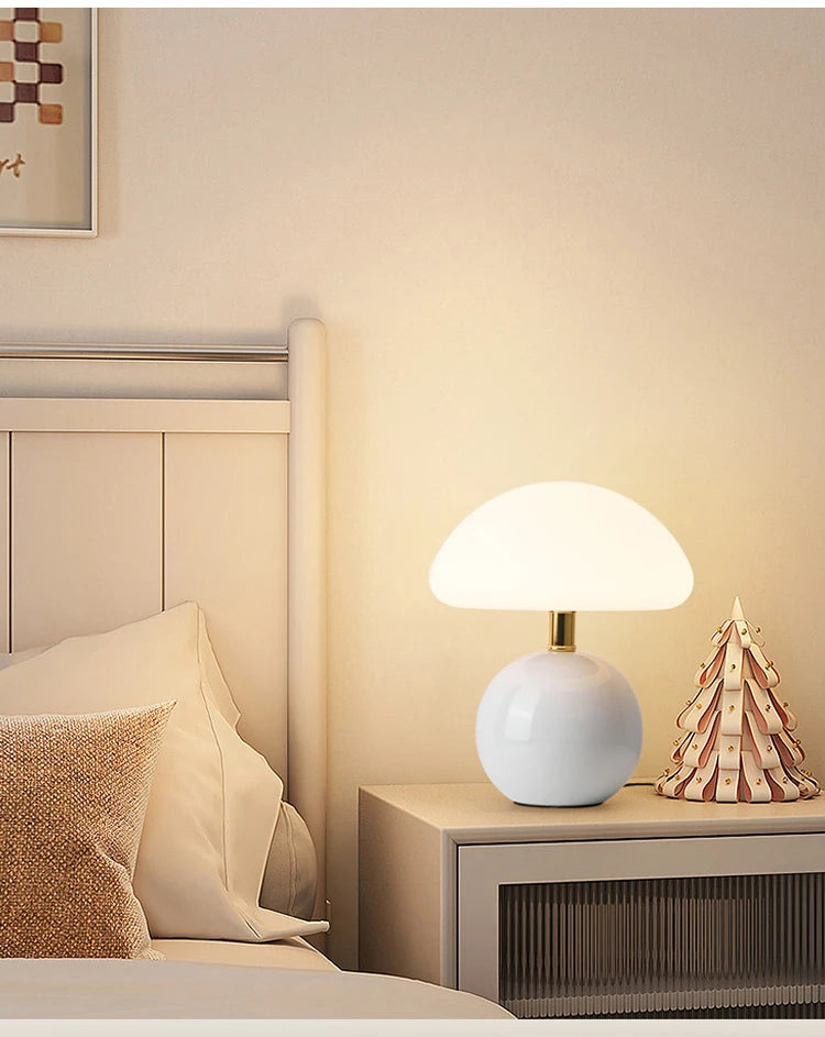 MIRA Mushroom Glass Table Lamp — additional product view 3