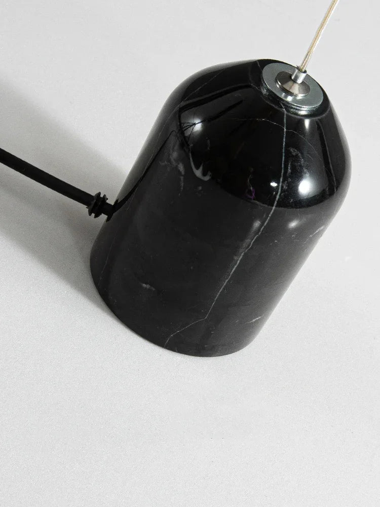 Lampada da terra LED con coni in metallo